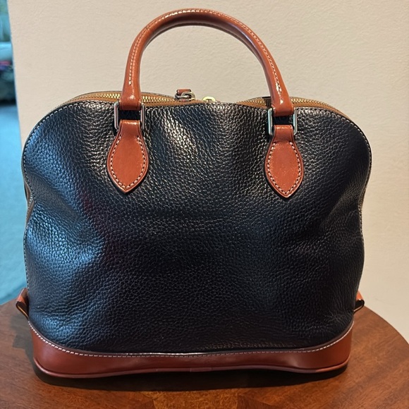 Dooney Bourke   Dome top satchel pebble, leather black/cinnamon, brown  trim EUC - Picture 12 of 17